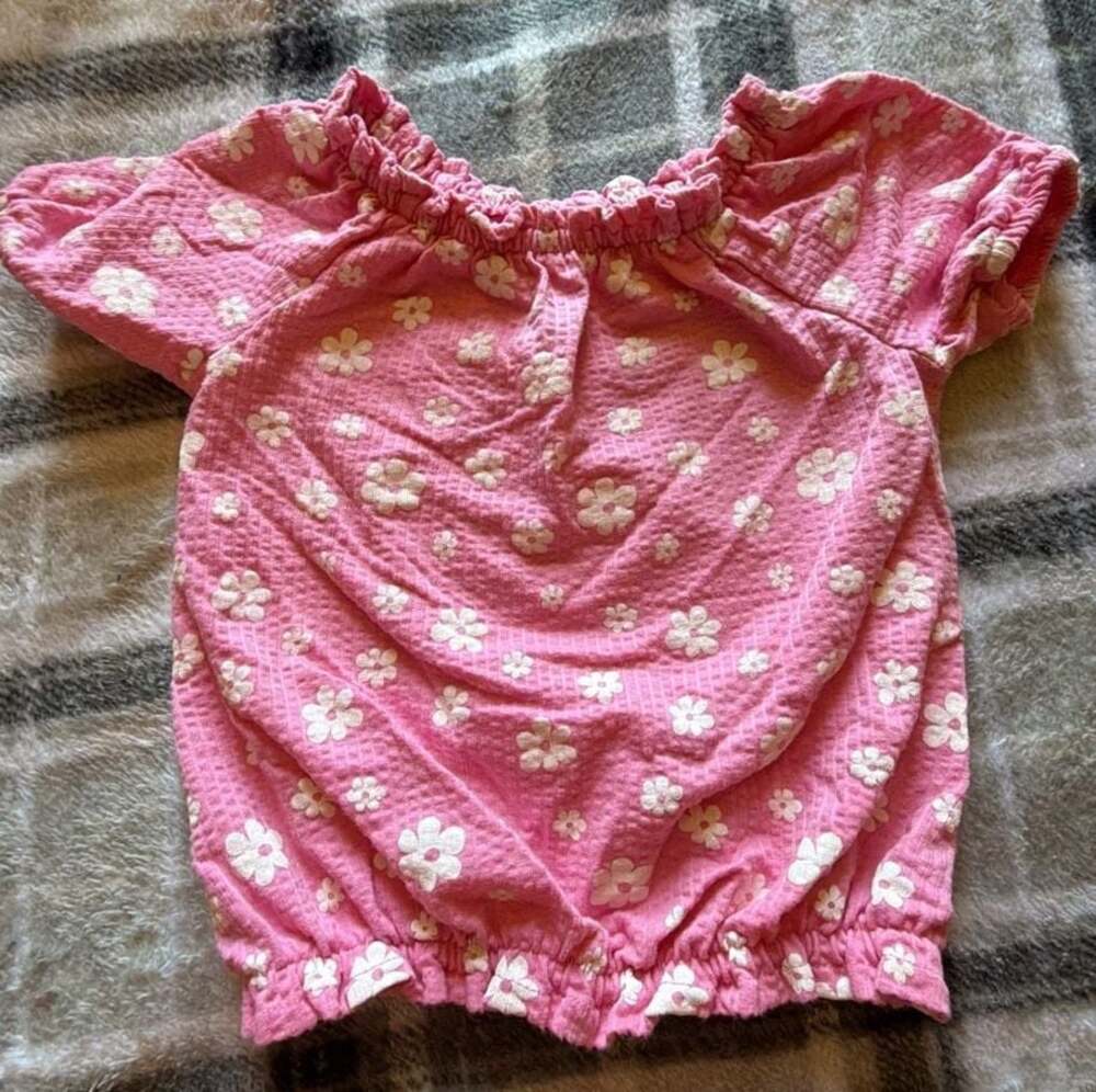 365 Kids from Garanimals Girls Pink Floral Smocked Puff Sleeve Top